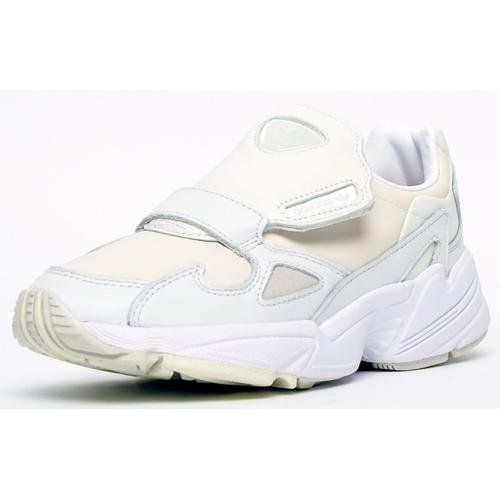 Adidas Falcon Femme Blanche Achat neuf ou d occasion pas cher